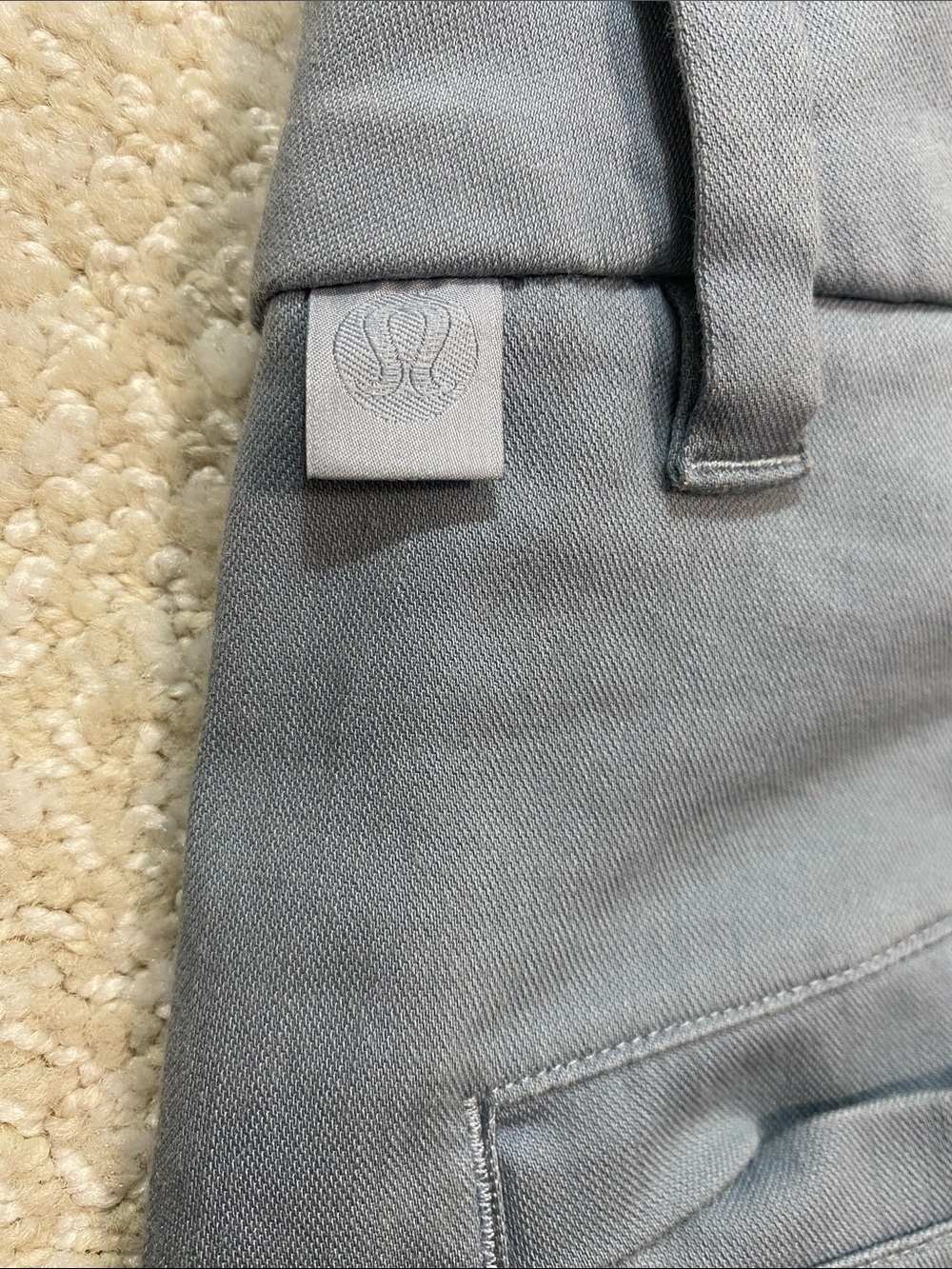 lululemon athletica Steel Blue Flat-Front Men's Shorts Size 33 - Picture 16 of 16